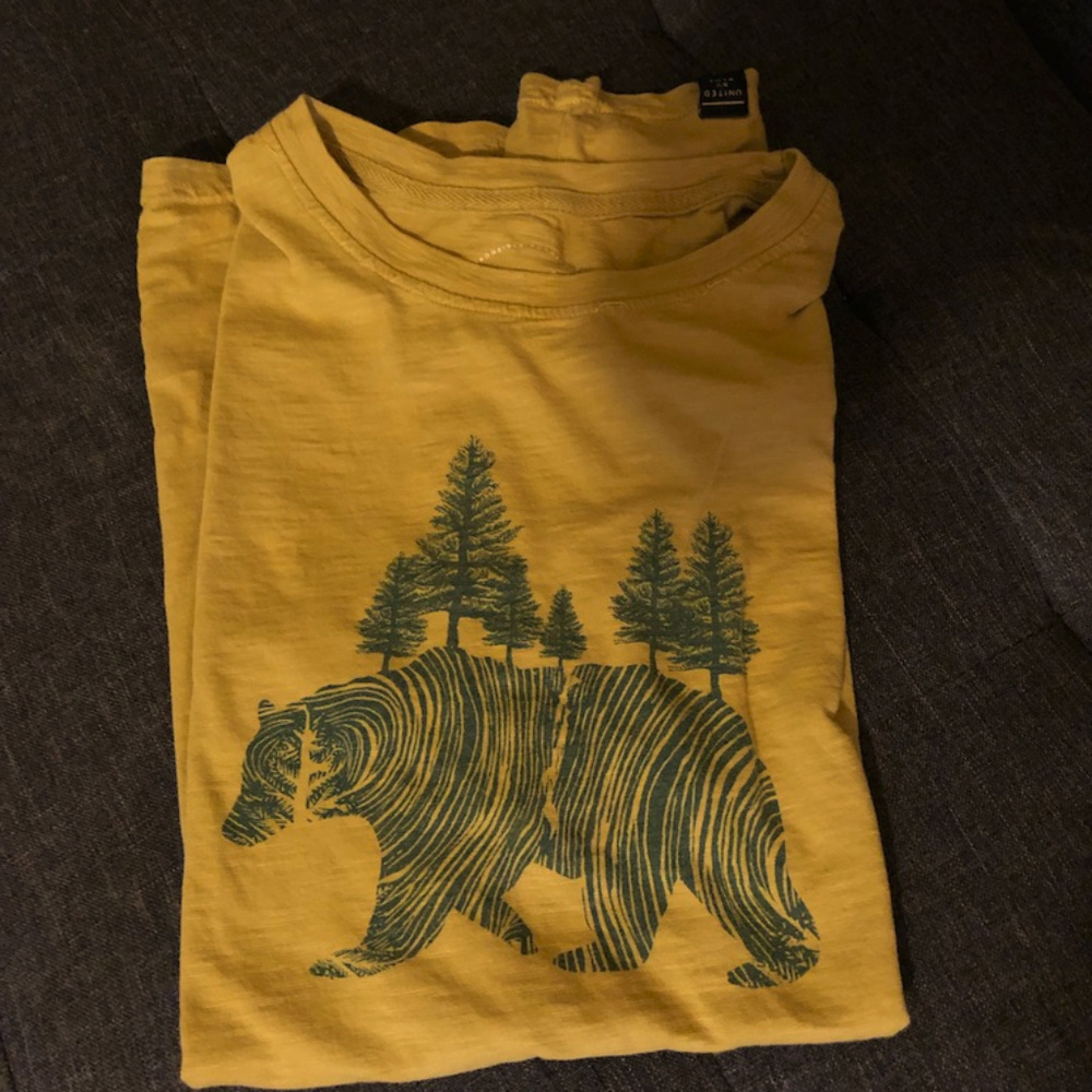 United By Blue Men's Bear T - Size Medium